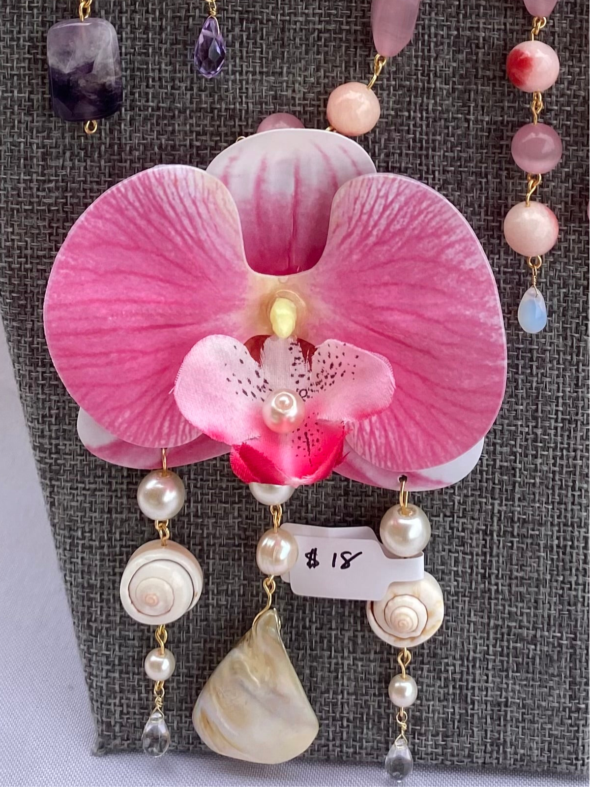 Broches 🌸💜