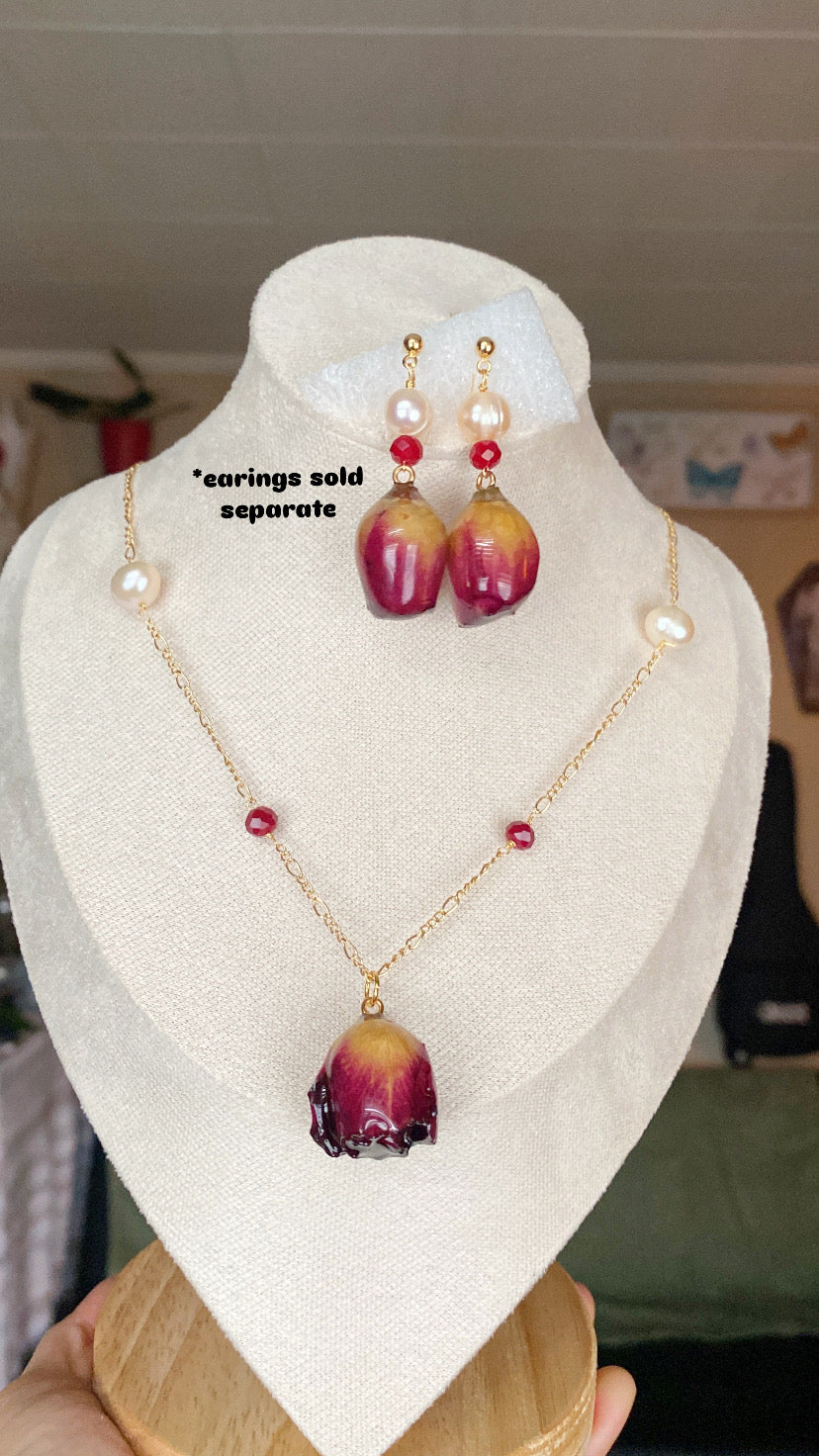 Rose necklace 🌹